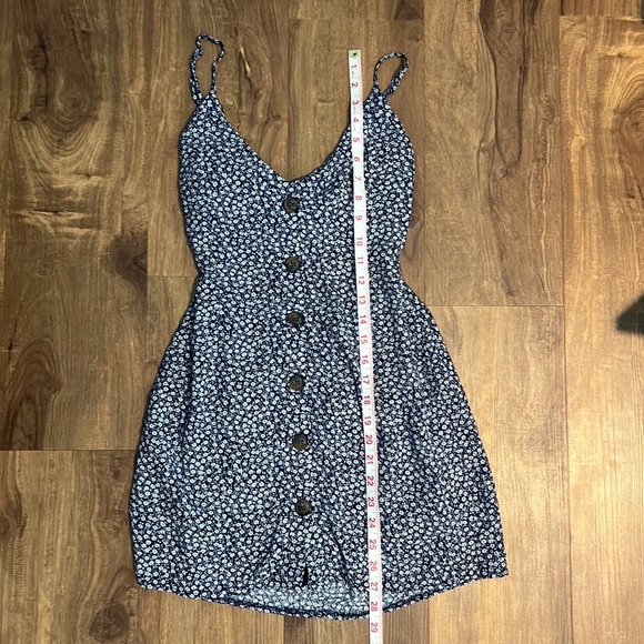 LF SEEK The Label Button-Front Tie-Back Dress, Size S, Navy Blue, Floral Pattern - Picture 8 of 8